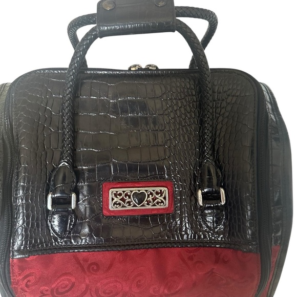 BRIGHTON RED BLACK HEART TRAVEL COSMETICS BAG - Picture 4 of 16